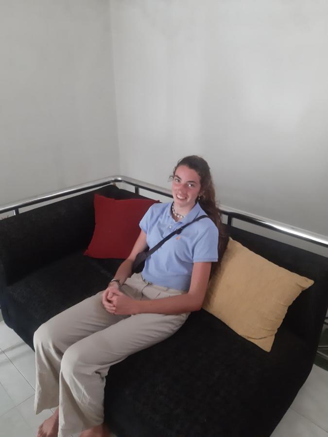Hellen Homestay Негомбо Екстериор снимка